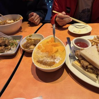 Kowloon Tong Dessert Cafe - Desserts Near Me - San Francisco, California