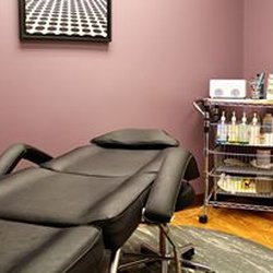 The Chop Shop W A Little Bronze on the Side - Waxing Room
