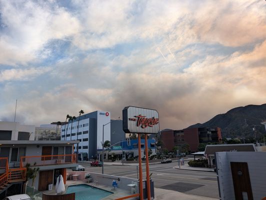 The Tangerine - a Burbank Hotel by null