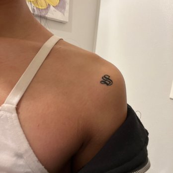 Sideshow Tattoo and Piercing - Tattoo Near Me - San Diego, California Sideshow Tattoo and Piercing - Tattoo Near Me - San Diego, California