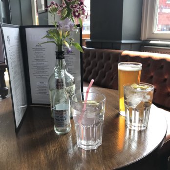The Lyttelton Arms - Pubs Near Me - London, XGL