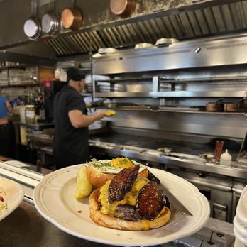 Au Cheval - Single Cheeseburger - Bars Near Me - Chicago, Illinois