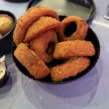 Hill Street Brewing - Crispy Onion rings - Barbeque Near Me - Oceanside, California Hill Street Brewing - Crispy Onion rings - Barbeque Near Me - Oceanside, California