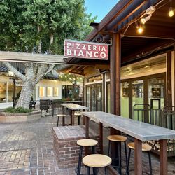 Pizzeria Bianco - Outside