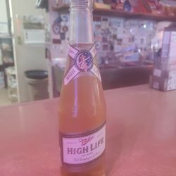 Lazy Lizard Saloon - Celebratory "Champagne"!