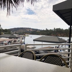 Drifters Marina & Grill - View of the lake