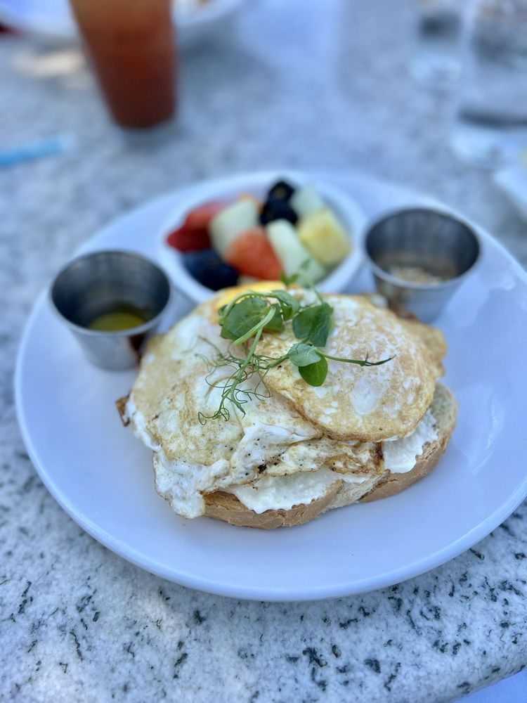 Bluewater Waterfront Grill