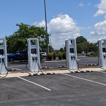 Electrify America Charging Station - Electrify America Charging Station, Bowling Green - EV Charging Stations Near Me - Bowling Green, Kentucky Electrify America Charging Station - Electrify America Charging Station, Bowling Green - EV Charging Stations Near Me - Bowling Green, Kentucky