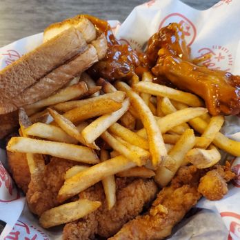 Slim Chickens - 5+5 - American Near Me - West Lafayette, Indiana