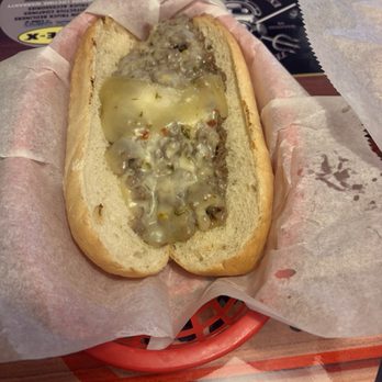 Foster's Grille - Philly cheesesteak - Burgers Near Me - Alexandria, Virginia