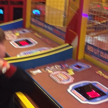 Great Wolf Lodge - Game room - Resorts Near Me - Williamsburg, Virginia