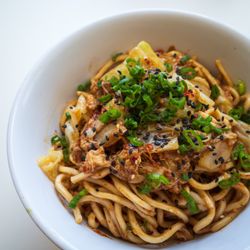 MAKfam - Sizzling Spicy Noodles