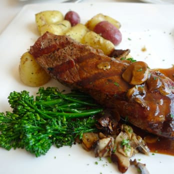The Pinnacle Restaurant  - Tri-Tip with Fingerling Potatoes, Broccolini and Port Wine Sauce - Mediterranean Near Me - Temecula, California