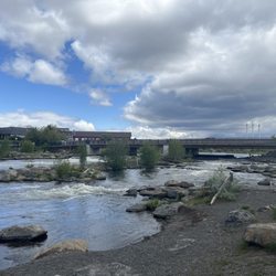 Bend Whitewater Park - Rapids
