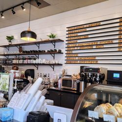 Davenport Coffee - Gourmet Coffee, Taproom & Wine - (8/16/25)