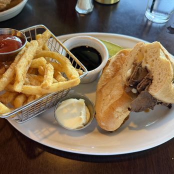 Shadows Restaurant - french dip - New American Near Me - Indio, California