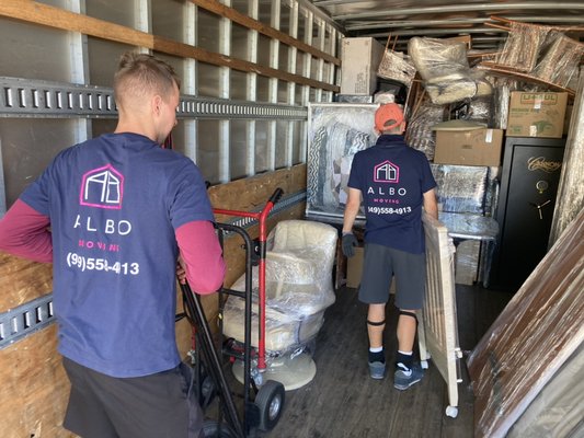 Expert Movers! - You are in the process of moving places but don’t know where to start? We offer a free estimate to help you determine the volume of your project: the optimal size of a truck as well as the amount of packing materials and manpower necessary for a safe and time-efficient relocation. We tailor an individual strategy with each of our clients and will consider all the details to make your move simple and effortless. Expert Movers! - You are in the process of moving places but don’t know where to start? We offer a free estimate to help you determine the volume of your project: the optimal size of a truck as well as the amount of packing materials and manpower necessary for a safe and time-efficient relocation. We tailor an individual strategy with each of our clients and will consider all the details to make your move simple and effortless.