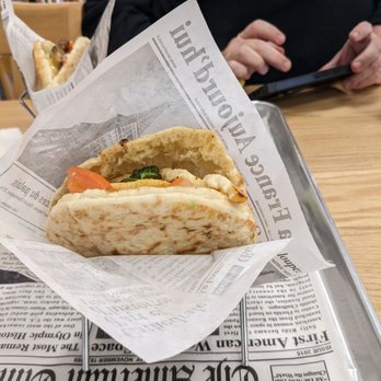 De Babel - Grilled halloumi pita sandwich - Mediterranean Near Me - Scottsdale, Arizona