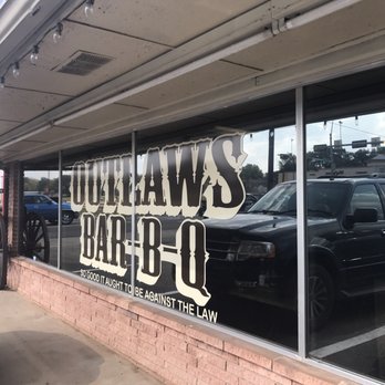 Outlaws Bbq - Barbeque Near Me - Mount Pleasant, Texas