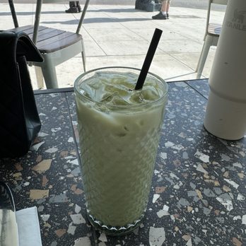 Black Canvas Coffee - Matcha Latte - Breakfast & Brunch Near Me - Beverly Hills, California