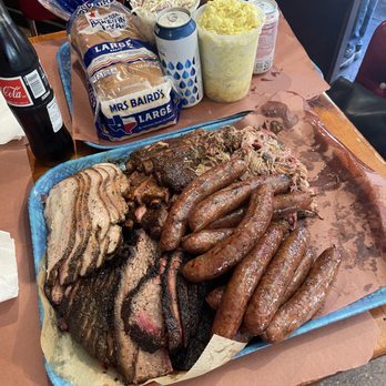 Franklin Barbecue - Brisket, jalapeño cheddar Sausage, Pulled Pork, Turkey, Ribs, Potato Salad, Pinto Beans, Slaw - Barbeque Near Me - Austin, Texas