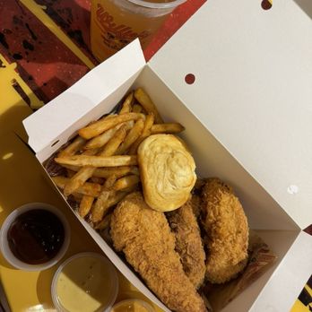 Willie's Chicken Shack - Chicken Wings Near Me - New Orleans, Louisiana