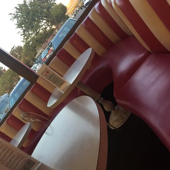 Loard's Ice Cream - Cute booth seats - Ice Cream & Frozen Yogurt Near Me - Castro Valley, California Loard's Ice Cream - Cute booth seats - Ice Cream & Frozen Yogurt Near Me - Castro Valley, California