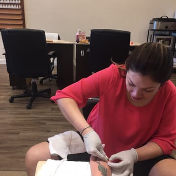 Deluxe Nails and Spa - Vivian is working her magic! - Nail Salons Near Me - Superior, Colorado