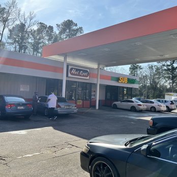 Hot Spot - a man filling up his car at a gas station - Convenience Stores Near Me - Eutawville, South Carolina Hot Spot - a man filling up his car at a gas station - Convenience Stores Near Me - Eutawville, South Carolina