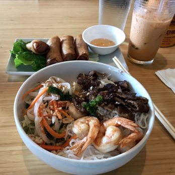 Benley Vietnamese Kitchen - Rice vermicelli with pork & shrimp - Vietnamese Near Me - Long Beach, California