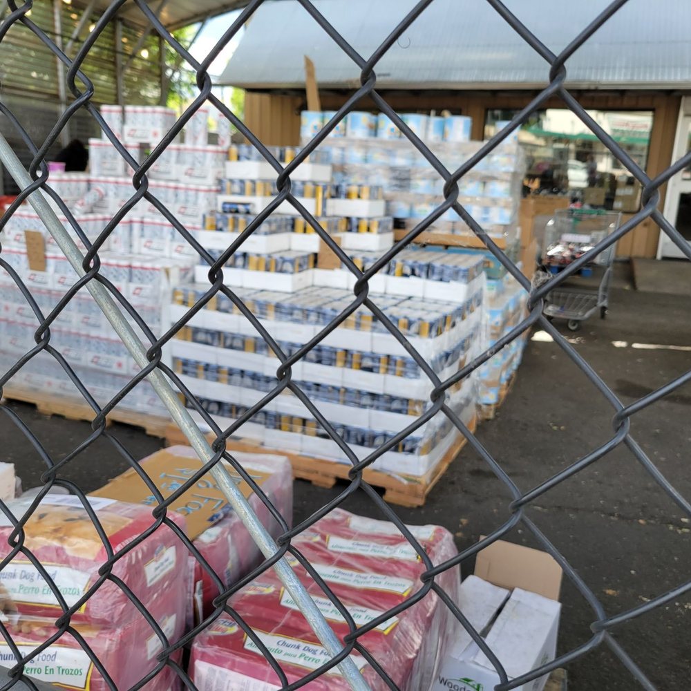 Everyday Deals - Outdoor area - Grocery Near Me - Happy Valley, Oregon Everyday Deals - Outdoor area - Grocery Near Me - Happy Valley, Oregon
