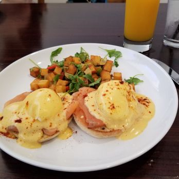 Colette - Salmon Eggs Benedict - Breakfast & Brunch Near Me - Pasadena, California