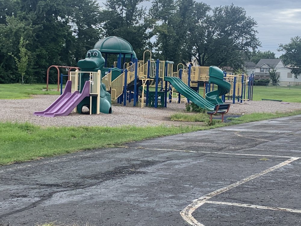 DUXBURY PARK ELEMENTARY 1779 E Maynard Ave, Columbus, Ohio