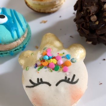 Kayla's Cake - Unicorn $3.50 -eh only cute but plain buttercream filling - Desserts Near Me - Anaheim, California Kayla's Cake - Unicorn $3.50 -eh only cute but plain buttercream filling - Desserts Near Me - Anaheim, California