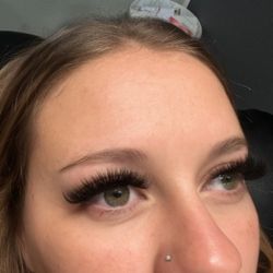 Beautyybymarissa - Mega volume lash extensions