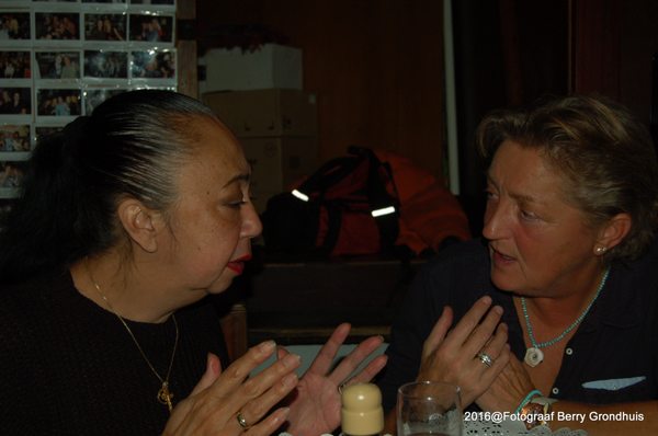 De Twee Zwaantjes by null