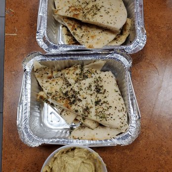 Halal Hut - seasoned pita bread and hummus - Halal Near Me - Stony Brook, New York Halal Hut - seasoned pita bread and hummus - Halal Near Me - Stony Brook, New York
