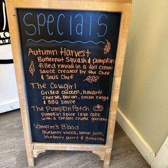 Solon Hotel - Special menu - Hotels Near Me - Solon, Maine