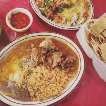 El Farolito - Chile Con Carne!!! Must tryyy - Mexican Near Me - Placentia, California