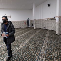 The mosque is nice and clean.