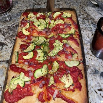 DeNuccis - GF pizza - New American Near Me - Lincoln Park, Illinois
