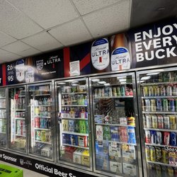 1 Stop Food & Liquor - Super organized. Low prices!