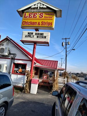 Lee's Famous Recipe Chicken PLYMOUTH MICHIGAN by null