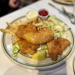 Spinner's Seafood Steak & Chop House - Fish and chips