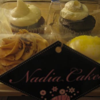 Nadia Cakes TEST - Cupcakes 4 for $10 - Bakeries Near Me - Palmdale, California