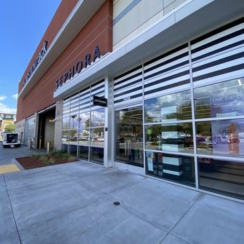 SEPHORA - Cosmetics & Beauty Supply Near Me - West Covina, California