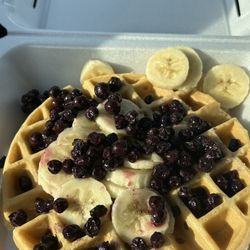 On The Hill Restaurant - Belgian Waffle with banana and blueberries