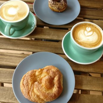 Crosstown Coffee Bar - Coffee & Tea Near Me - Toronto, Ontario Crosstown Coffee Bar - Coffee & Tea Near Me - Toronto, Ontario