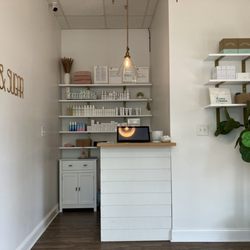 Skin & Sugar - Lobby area