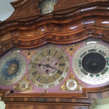 Goethe-Haus - This clock was spectacular and still keeps time accurately - Museums Near Me - Frankfurt, HE